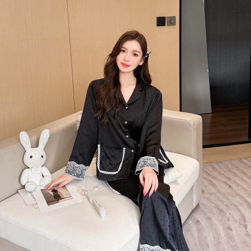 Light Luxury French Style High-End Black Heart Jacquard Ice Silk Pajamas, Sweet and Fashionable, Can Be Worn Outside Korean Style Home Clothes Light Luxury French Style High-End Black Heart Jacquard Ice Silk Pajamas, Sweet and Fashionable, Can Be Worn Outside Korean Style Home Clothes