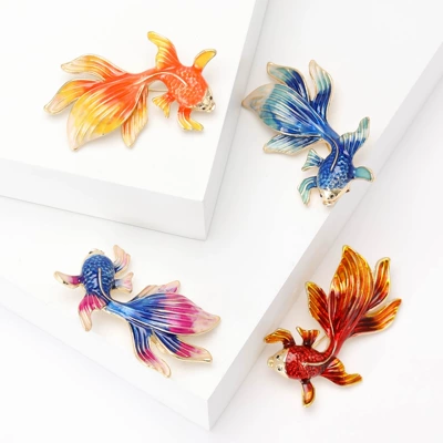 Simple new Chinese style enamel drop oil goldfish brooch niche advanced moving pin daily clothing jewelry