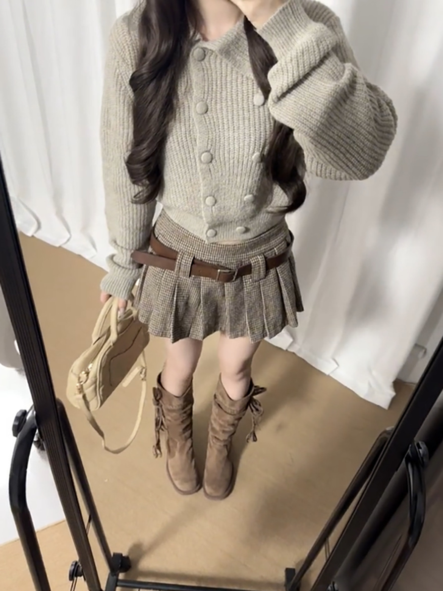 纽伦港暖秋灰色开衫格纹百褶裙两件套女2025初秋新款修身短款上衣