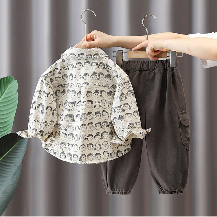 6233 conjunto de niños primavera y otoño 2025 nuevo chaqueta de camisa de aire extranjero para niños ropa de otoño roja de tres piezas