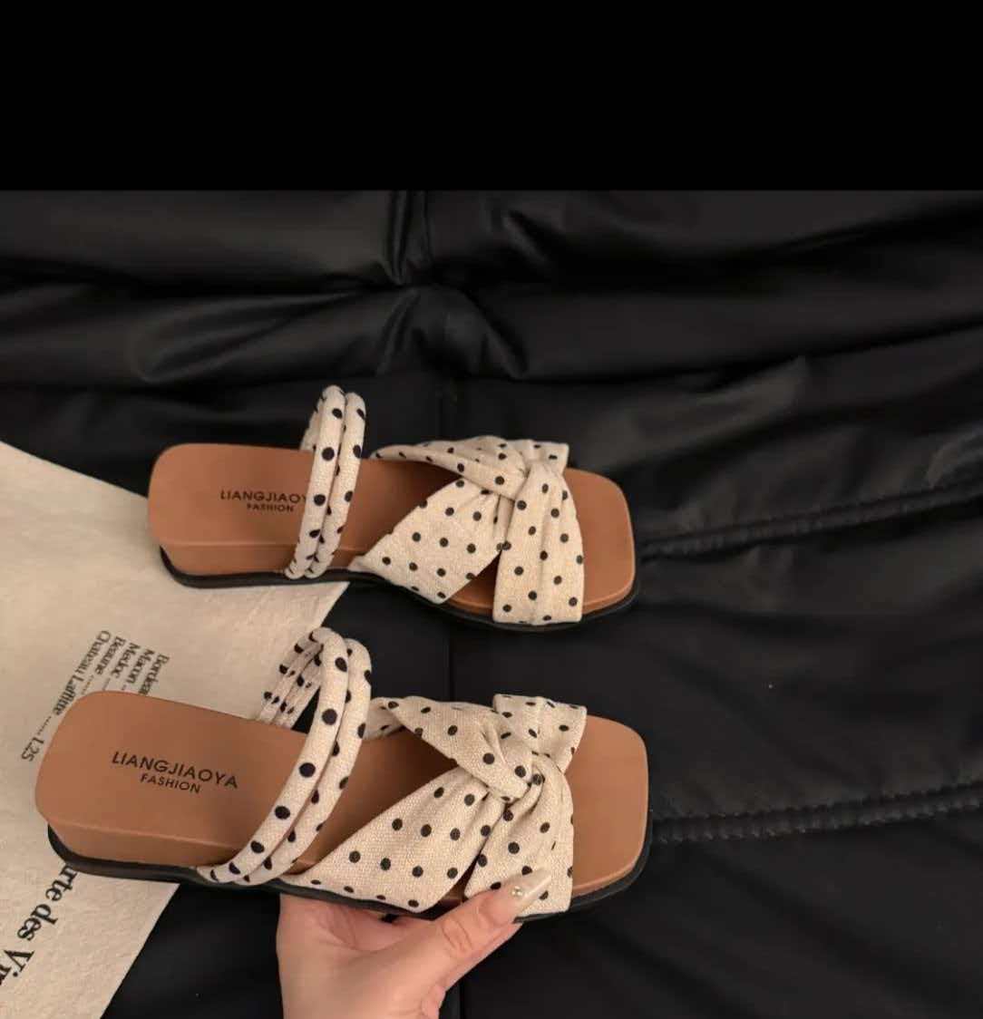 Zapatillas de tacón de pendiente gruesa de alta calidad para mujeres de verano 2026 con sandalias de falda de moda de hadas. image 6