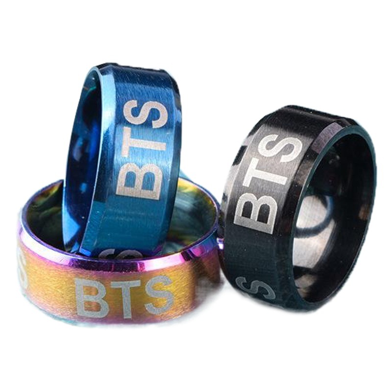 Estilo coreano periférico Venta caliente BTS carta impresión titanio anillo de acero Internet celebridad joyería acero inoxidable fábrica suministro directo letras
