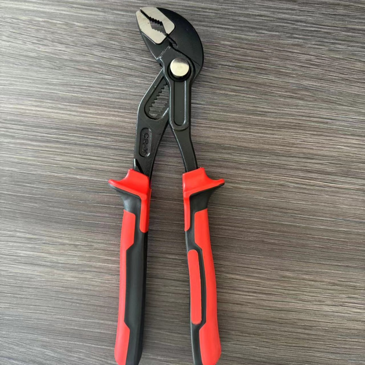 Suministro de llave de fontanería modelo 03 con forma de pico de águila, alicates para tuberías de baño, herramienta con ajuste rápido de tamaño y alicates de punta fina