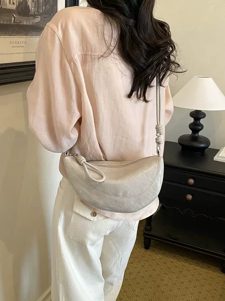 2026 New Niche Fashion Design Korean Style Croissant Bag Soft Leather Dumpling Bag Casual Commuting Shoulder Crossbody Bag