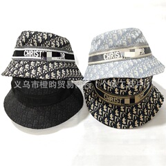 新しいD家の正しいアルファベットのプリントの刺繍の漁師の帽子のネットの赤い同種の越境のファッションの百合の小さい香風の盆の帽子