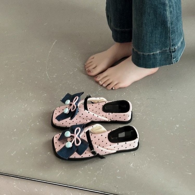 Un botón dulce arco ondulado flip flops para mujeres 06 verano usar coreana de suela gruesa sandallas de playa antideslizantes