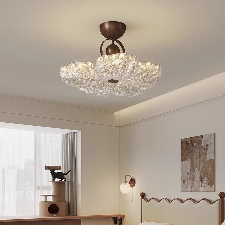 [Seleccionado] Lámpara de techo de estilo antiguo francés Wabi-Jifeng Lámpara de habitación de princesa de flores de lujo ligero de lámina de oro retro