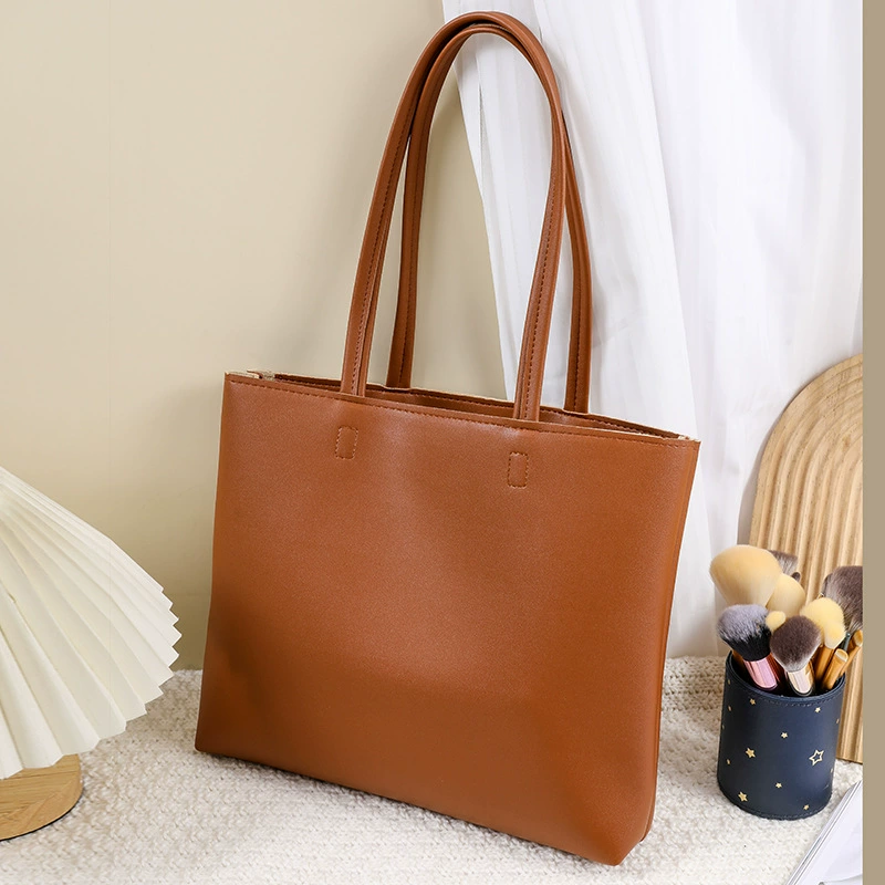 Capacious shoulder bag, purse, one-shoulder bag