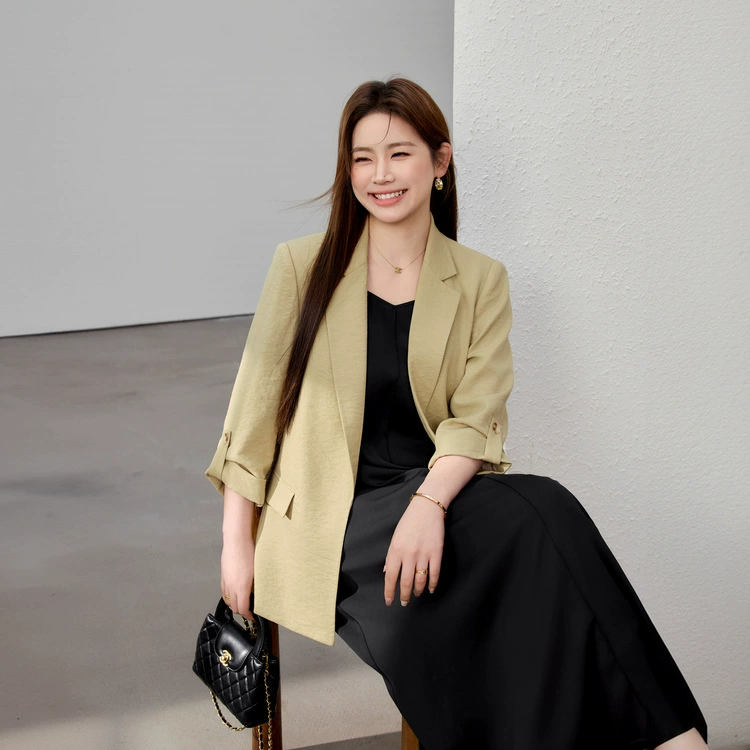 [Интеллектуальный легкий стиль работы, дикая текстура, блейзер] Funny Show большой размер женский толстый mm2025 весенний новый