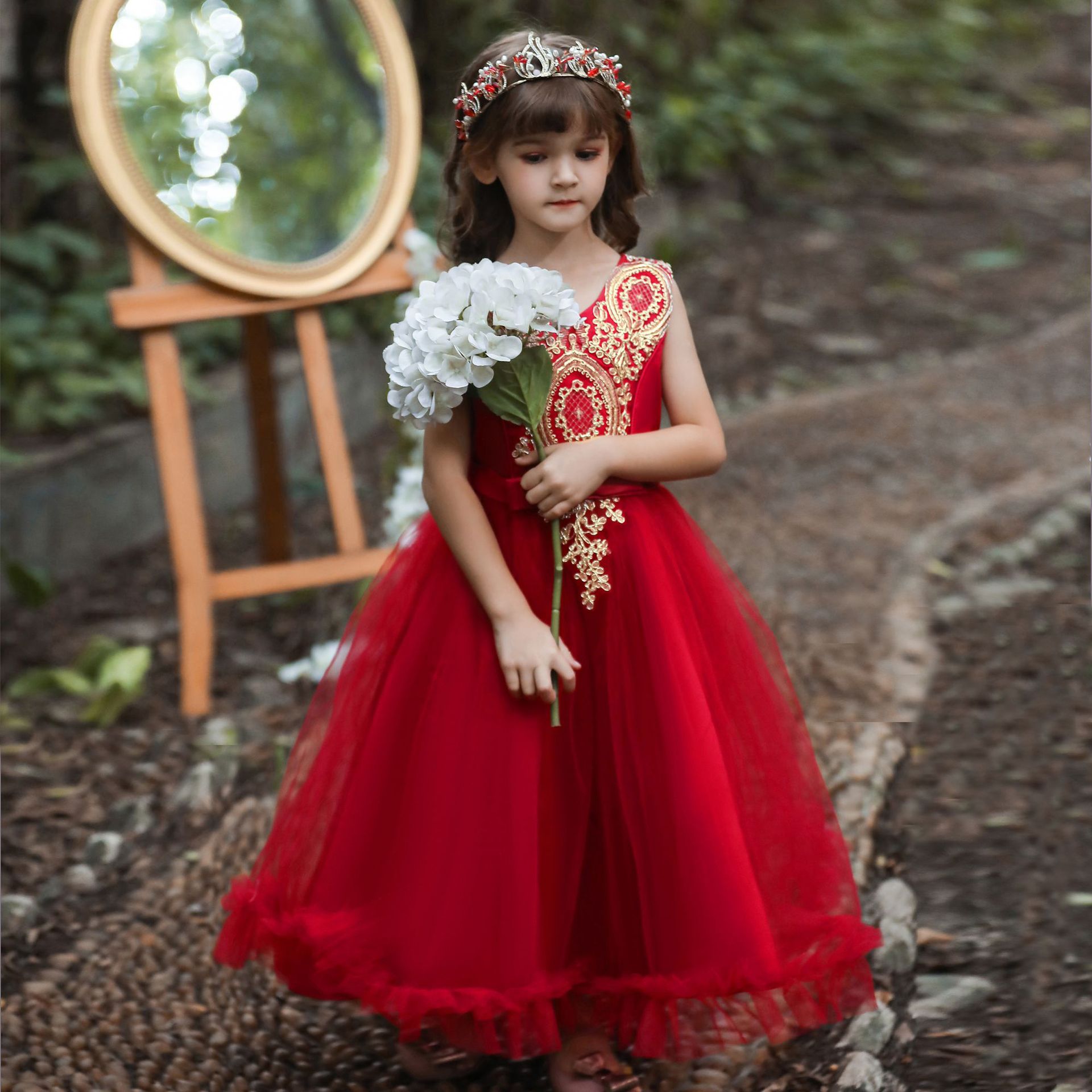 Europe and America children have more cash than can be accounted for Dress skirt princess Jacobs Pompous skirt Host Costume girl Piano costume