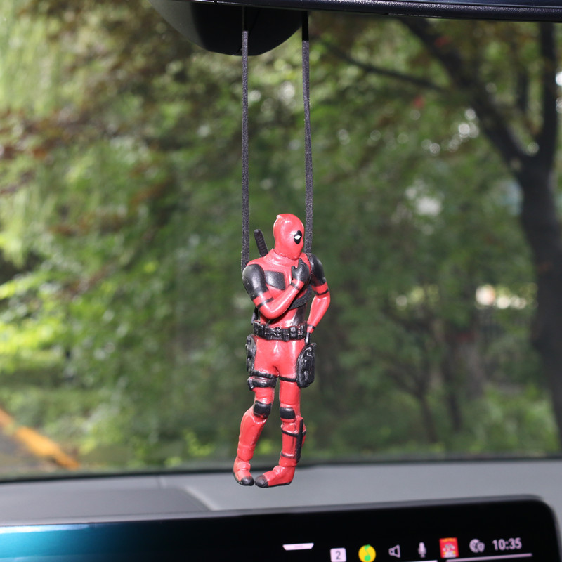 Columpio pato serie Deadpool coche retrovisor espejo colgante pequeño barato hecho a mano muñeca coche adornos para la lectura