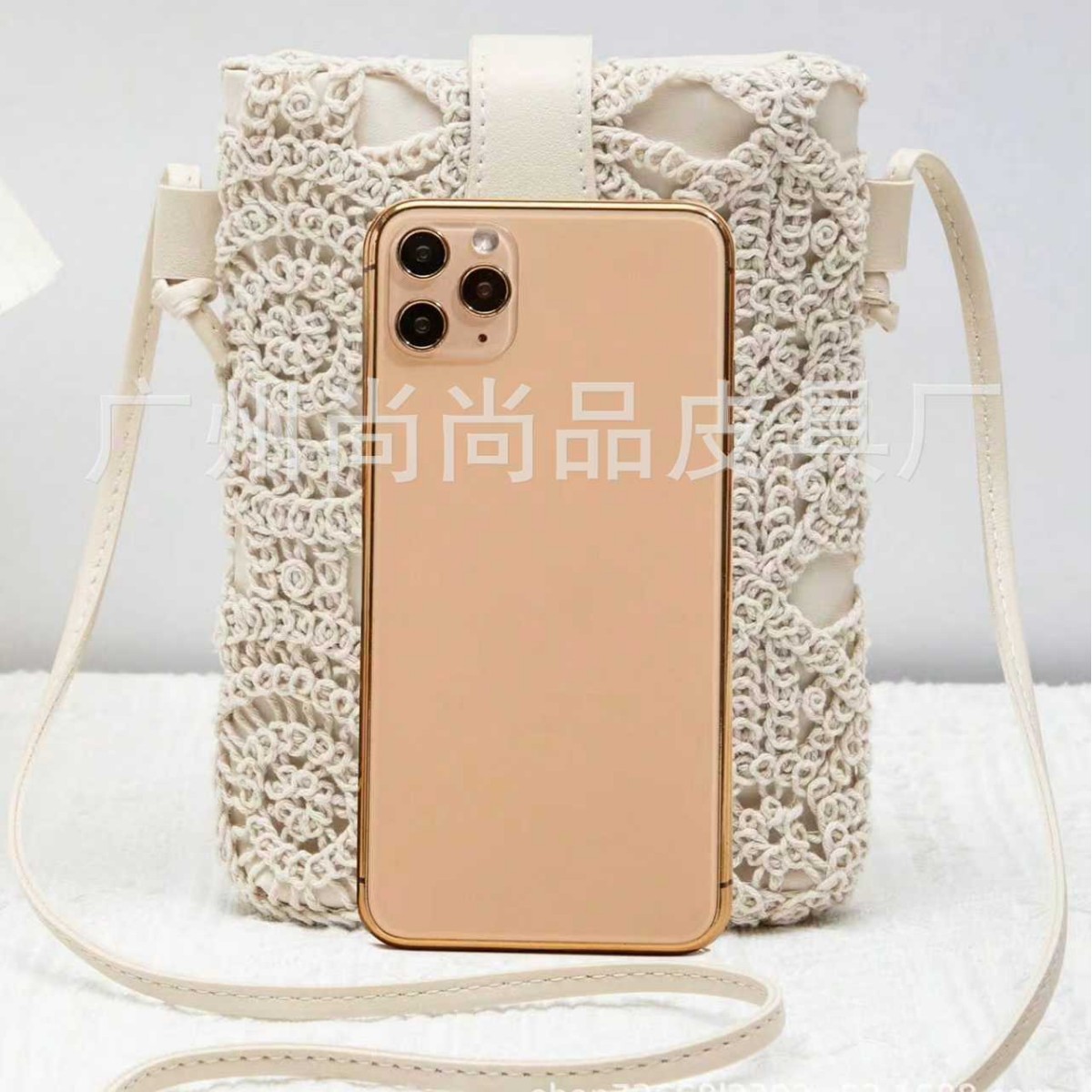 包包女跨境蕾丝镂空休闲风迷你手机包时尚百搭镂空棉线花纹单肩包