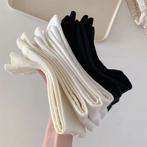 Socks Girl Crew Socks for Spring and Summer, Japanese Black and White Solid Color Crew Socks, Ins Trendy Long Socks for Postpartum