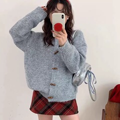韩版氛围感复古牛角扣针织开衫秋冬宽松软糯休闲温柔风毛衣外套女