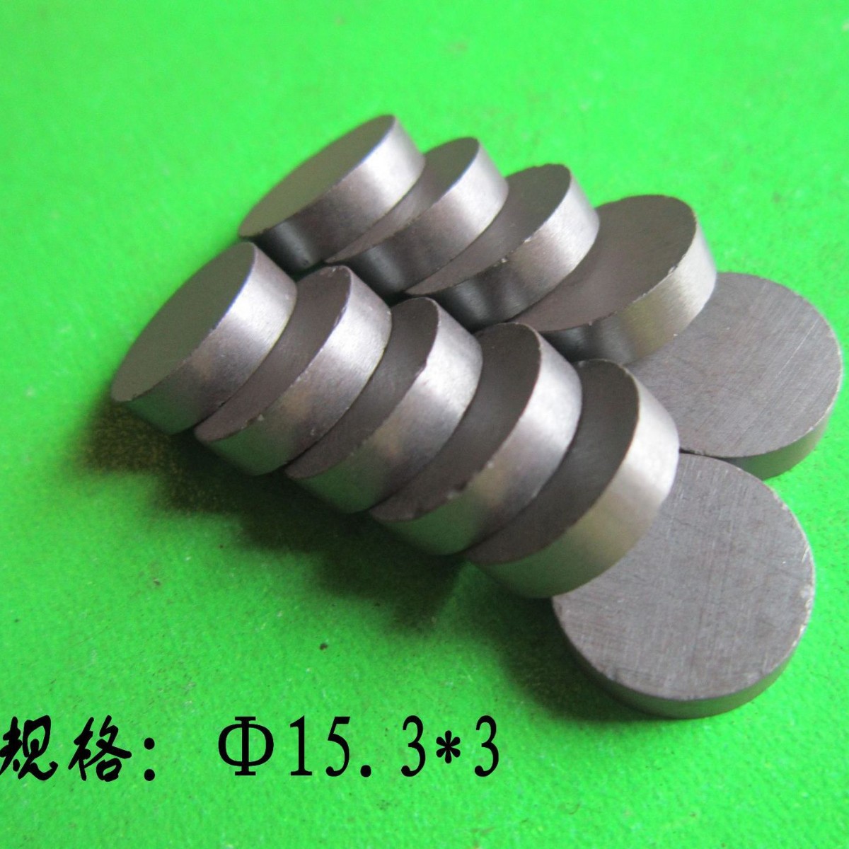 铁氧体圆片 湿压铁氧体磁铁 黑磁铁厂家  磁铁片 Φ15.5×3