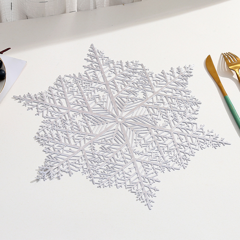 Copo de nieve de Navidad transfronterizo mantel de pvc decoración de restaurante de Navidad restaurante occidental bronceado tapete de mesa hueca al por mayor