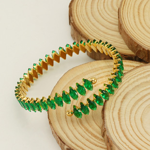 �羳���P������CŮ�W���r��18K���{����ڎ׺����֭h�F؛���l