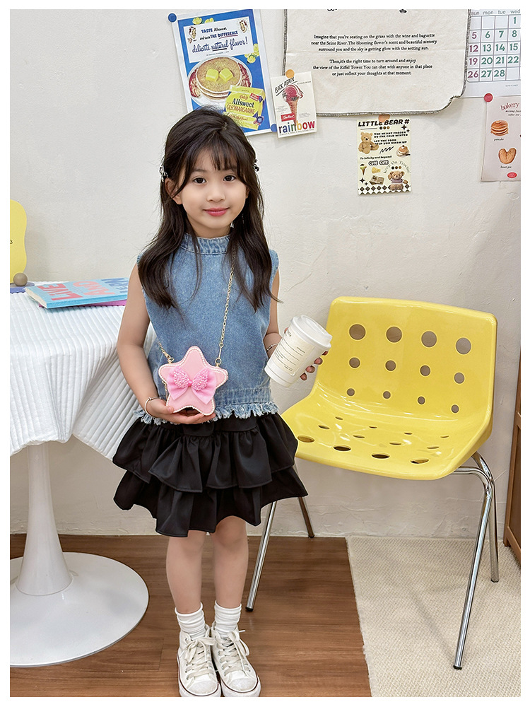 120g Weight Zipper Closure Type Single Shoulder Strap Strap Type Crossbody Bag Bags Type Casual, Holiday Occasion PVC Material Mermaid, Bow Knot Pattern All Seasons Season Kid'S Gender Cute Style Pentagram Shape Kid'S PVC Mermaid Bow Knot Cute Pentagram Zipper Crossbody Bag 14