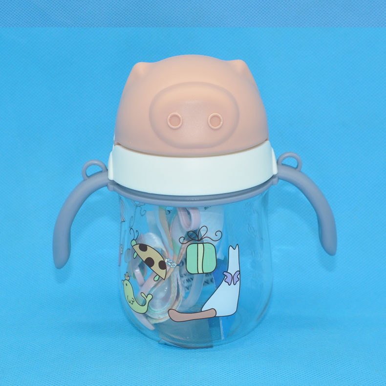 Tianyi nuevo cerdo taza de agua para niños taza de agua para bebés con mango de paja taza de beber para bebés al por mayor