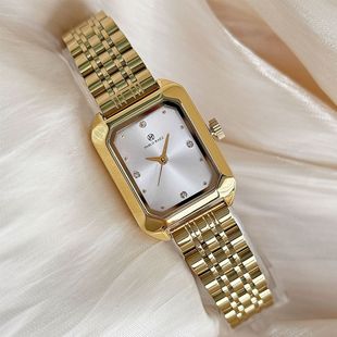 ��ɫС���PŮʿ����䓎�����p�ݺ��s�ֱ�ˮ�����P���Q�¿���u