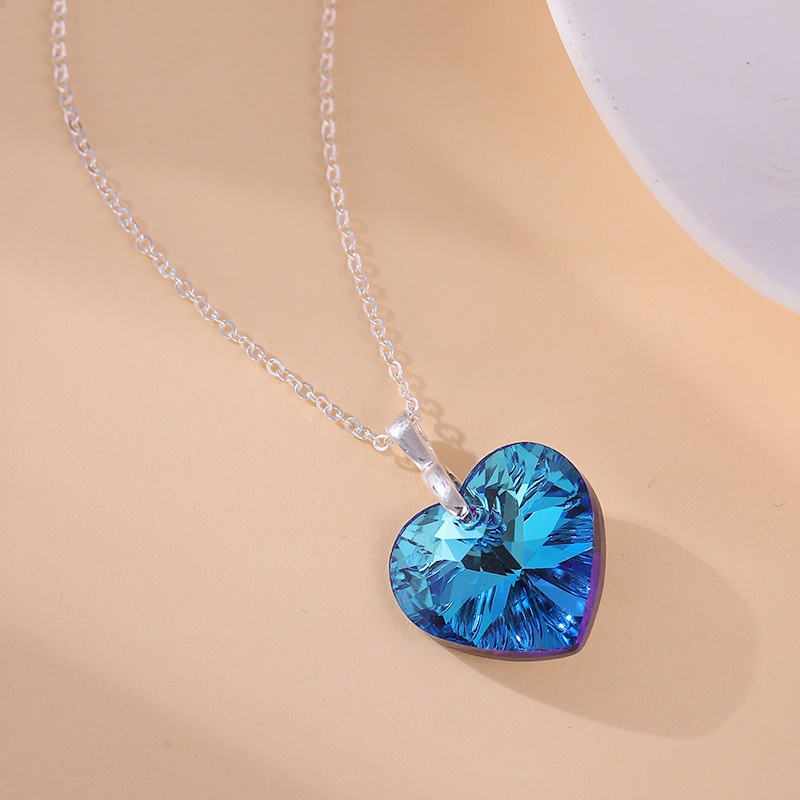 Marine fashionable necklace