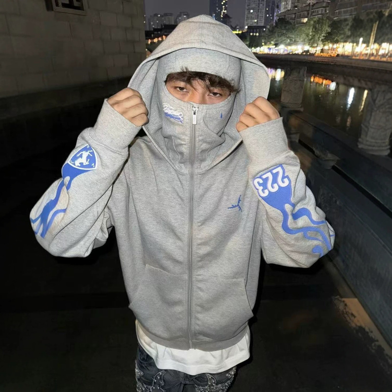 American-style street hooded sweatshirt with a mask design, long sleeves, unisex, autumn collection, featuring flame and letter embroidery, loose fit, hooded cardigan American-style street hooded sweatshirt with a mask design, long sleeves, unisex, autumn collection, featuring flame and letter embroidery, loose fit, hooded cardigan
