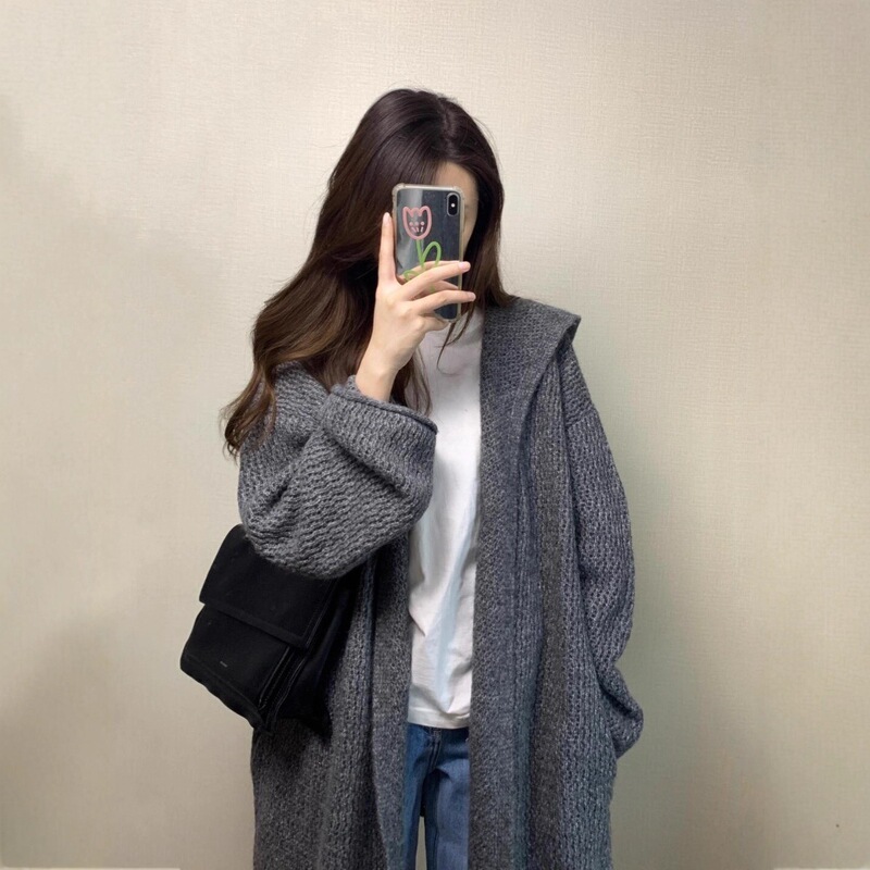 Gray mid-length hooded sweater coat for women, early autumn Korean style, loose and relaxed knit cardigan Gray mid-length hooded sweater coat for women, early autumn Korean style, loose and relaxed knit cardigan