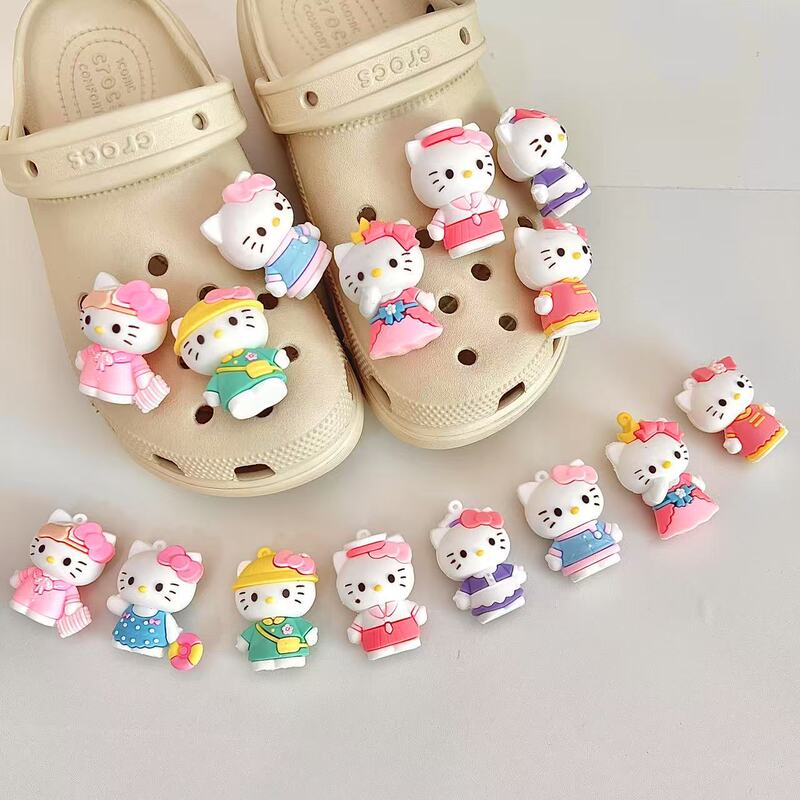Hole shoes accessories shoe buckle shoe flower wholesale shoe store shoe clothing accessories wholesale cartoon casual diary Hello Kitty doll