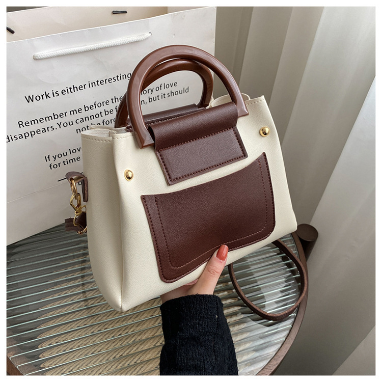 New Spring Korean Style Fashion Stitching Retro Texturized Small Square Shoulder Bag 2025 Casual Western Style Portable Crosbody Bag New Spring Korean Style Fashion Stitching Retro Texturized Small Square Shoulder Bag 2025 Casual Western Style Portable Crosbody Bag