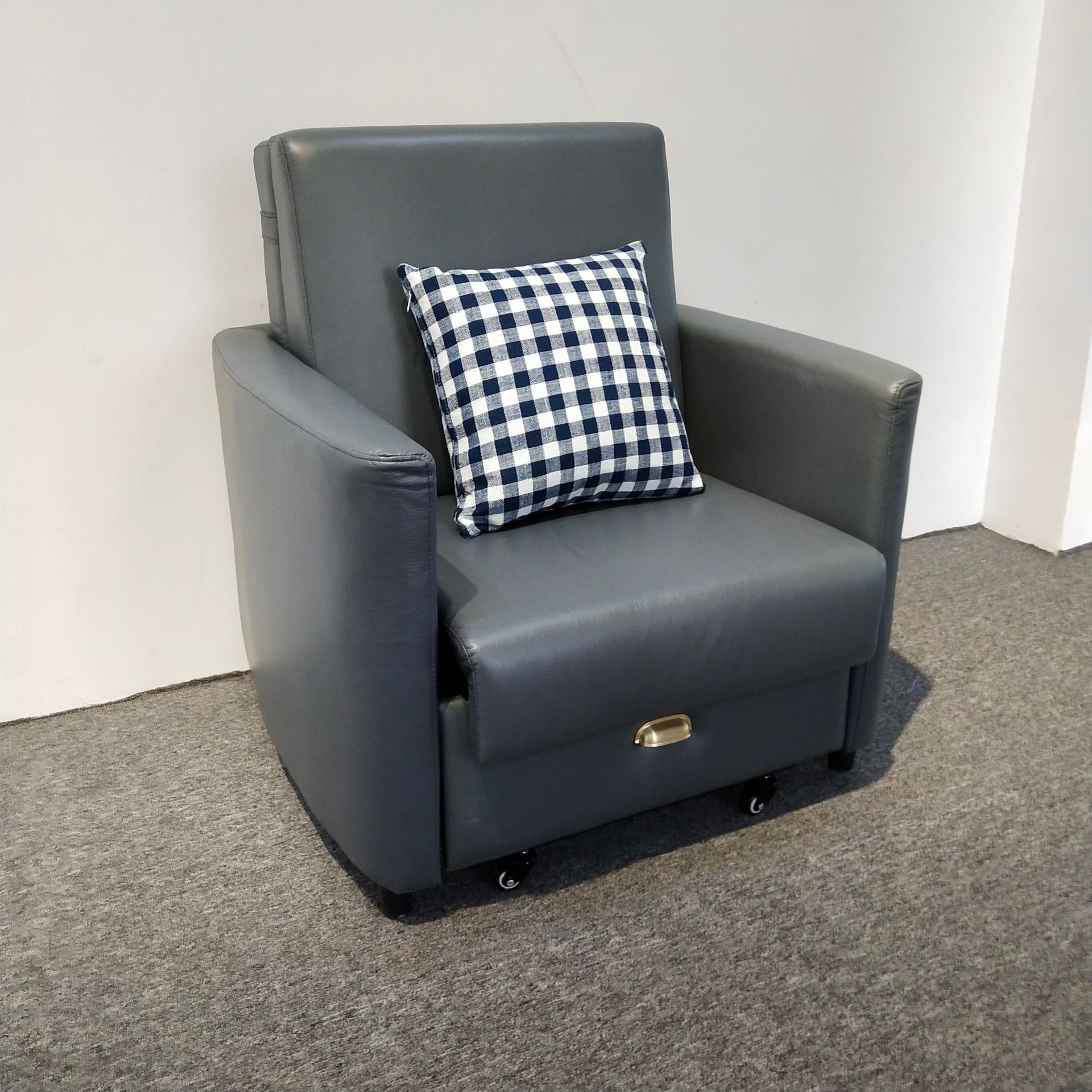 Almacenamiento plegable multifuncional de una sola persona balcón sofá cama de almuerzo tecnología tela de cuero silla de acompañamiento médico