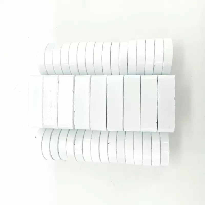 工厂定制铁氧体喷漆烤漆磁铁黑色白色烤漆磁铁圆形方形磁铁整体烤