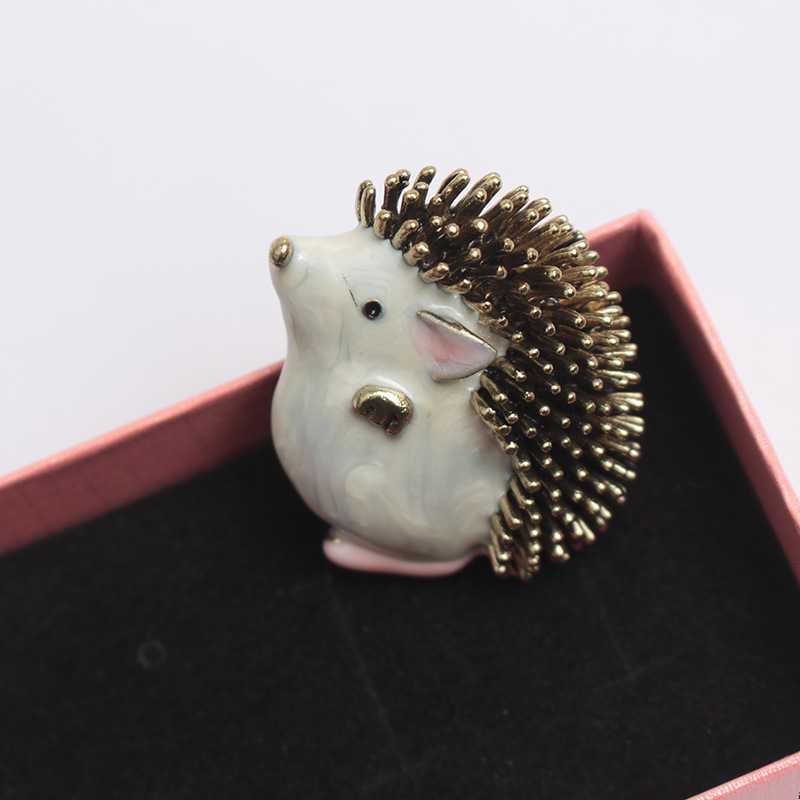 Creative Enamel Hedgehog Brooch Fashion Clothing Accessory Brooch Decoration Fixed Anti-Exposure Accessory Fashion in Stock