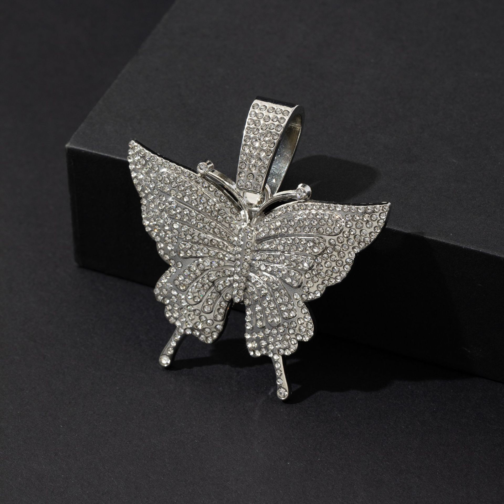 Collana con ciondolo farfalla strass lega di zinco catena cubana_voghion.com