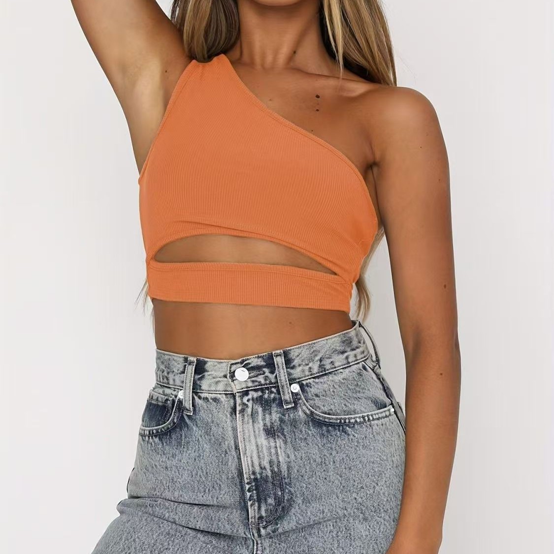 Europa y los Estados Unidos nuevos chalecos de punto casuales de color sólido de mujer sexy ultra corto de hombro inclinado chaleco pequeño de moda