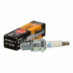 BPR6ES-11 suitable for auto parts spark plug suitable for NGK 5339 BPR6ES-11 4824