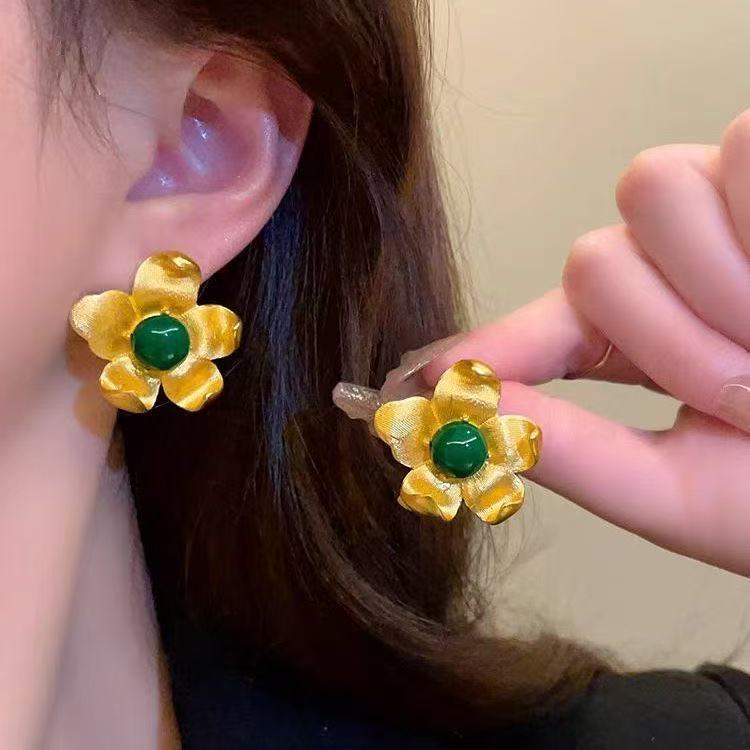 Especial vintage francés estilo de puerto retrógrado Monet orejas de perlas pendientes verdes orejas femeninas