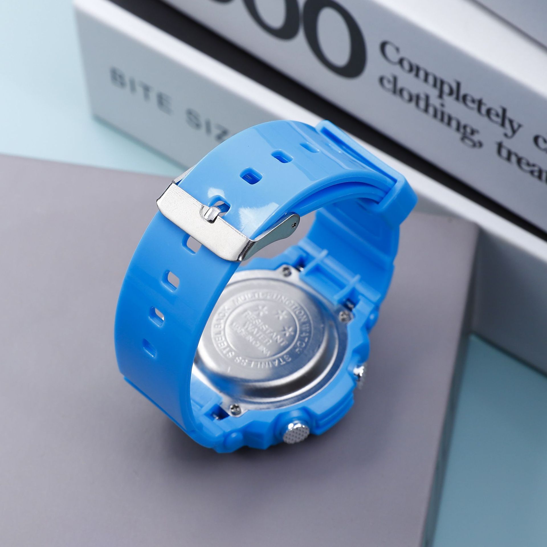 Nuevo reloj de estudiante a prueba de agua para niños y niñas reloj electrónico deportivo impermeable moda para niños LED luminoso venta directa