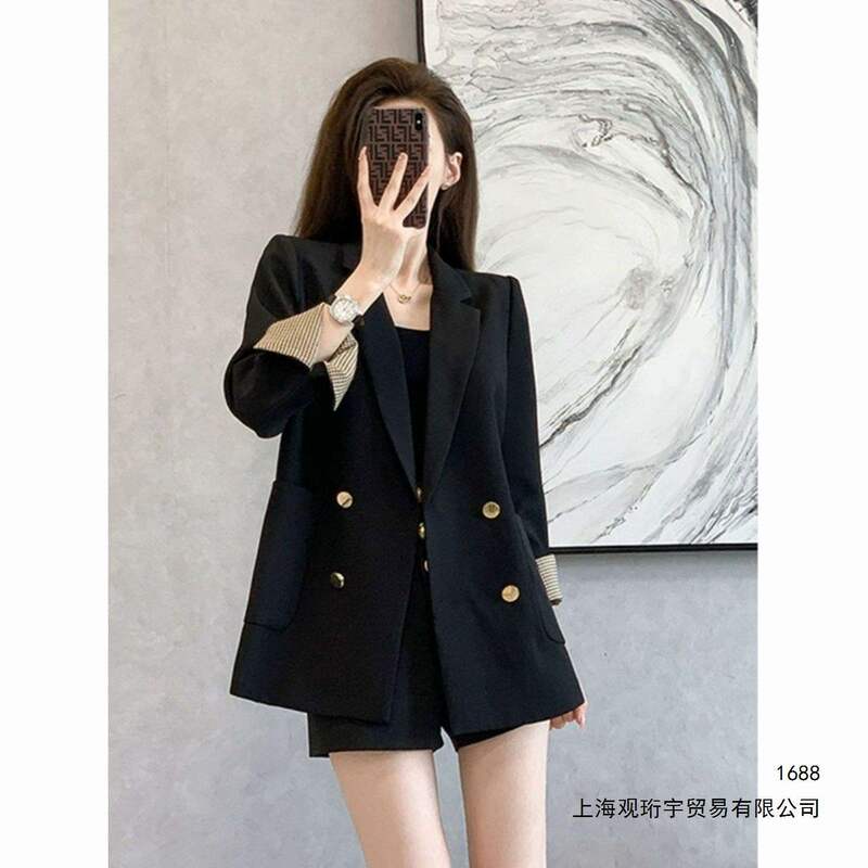 2026 Spring-Summer New Hong Kong Style Loose Fit Fashionable Black Casual Blazer for Petite Women