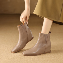 女士简约大气时尚2025年秋冬方头高跟内增高短筒短靴子潮流时装靴