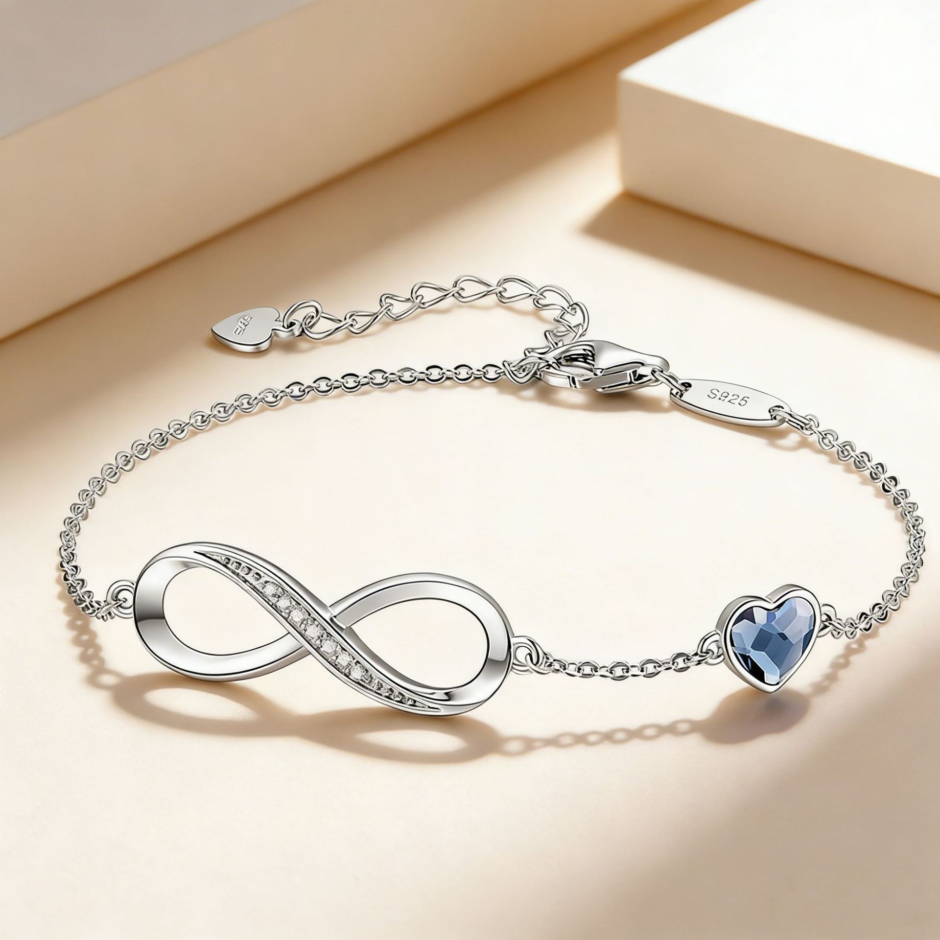 Cross-border caliente 925 plata esterlina amor europeo y americano viento infinito pulsera en forma de corazón cristal piedra mano joyería fuente fabricantes en stock