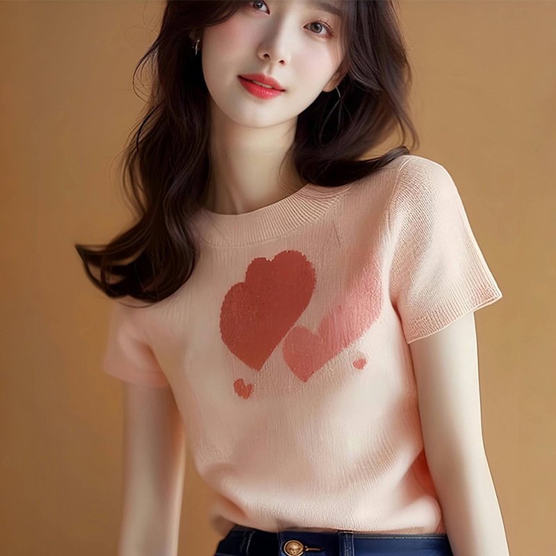 Gejia's New Product 2025 Summer New Sweet and Cute Age-Reducing Heart Ice Silk Knitwear Short-Sleeved T-Shirt Women's Tops