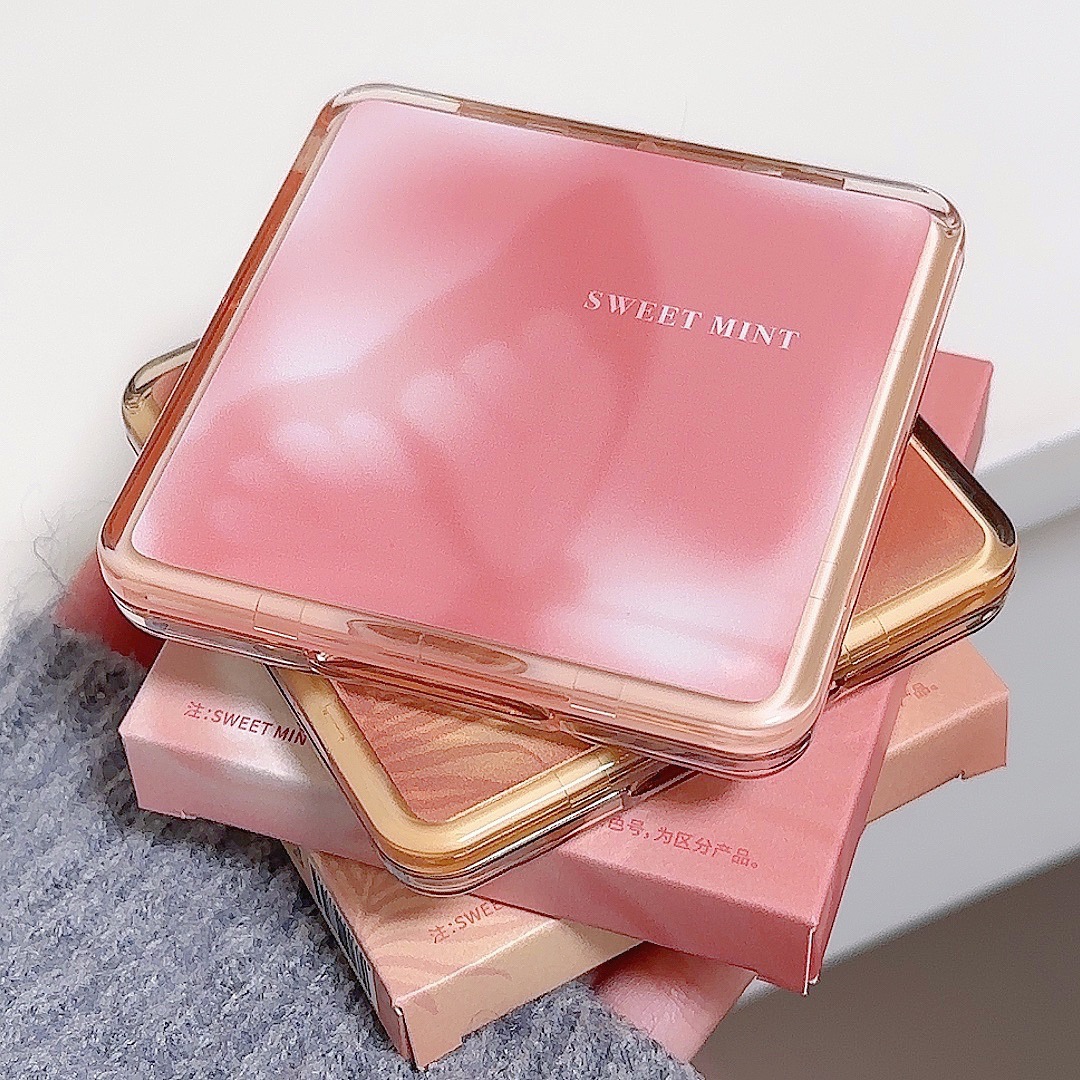 Sweet Mint Four-color Contouring Plate, All-in-one Plate, Pearlescent Highlight Brightening, Matte Nose Shadow, and Shadow Makeup Comprehensive Plate undefined