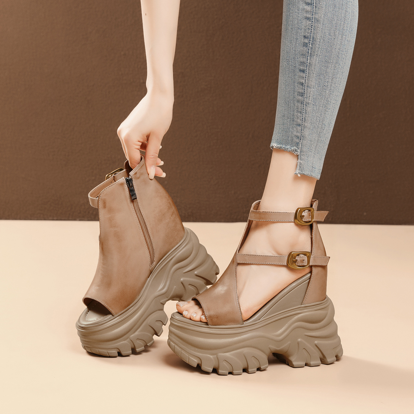 Sandal cao gót nữ mũi hở phong cách La Mã đế xuồng gót 14 cm — màu nâu, màu đen