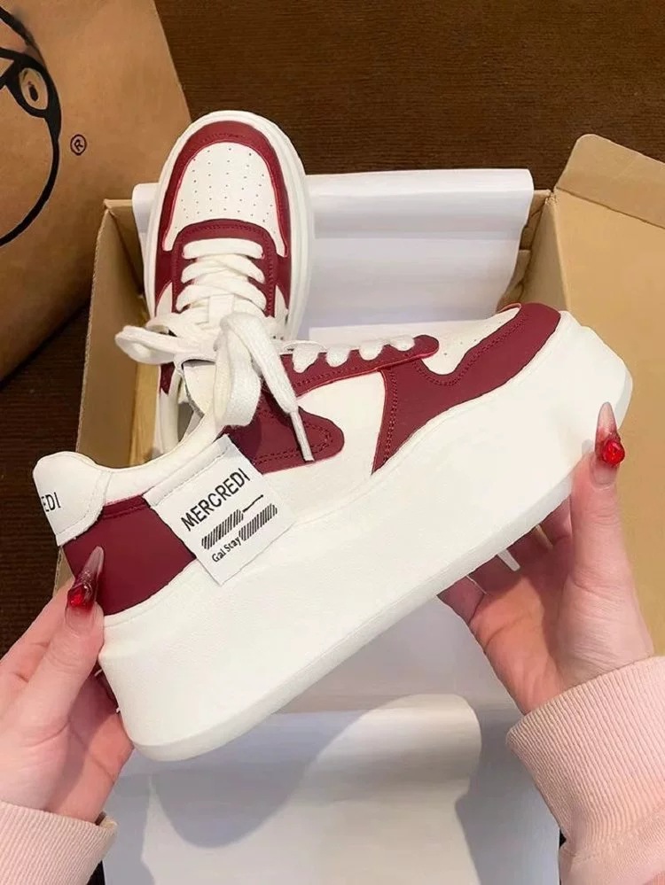 Women's Thick-soled White Trainers Casual Height Increasing Shoes_voghion.com