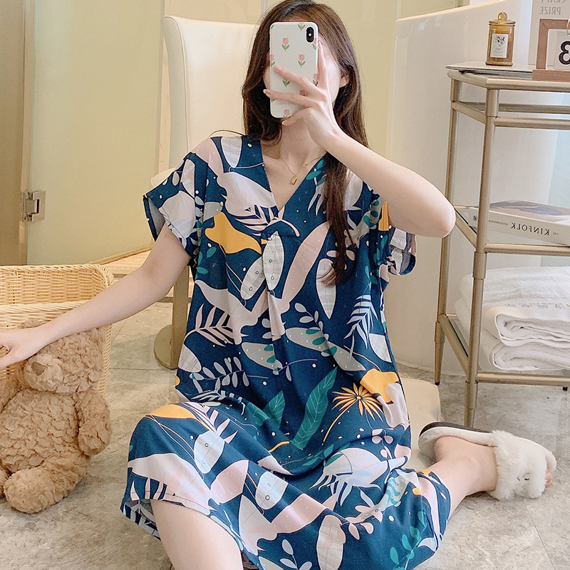 Vネックの女性用の小さな新鮮な綿シルクパジャマ、夏の薄い人工綿の太ったMMホームスカート、気質は綿シルクのナイトガウンの外で着用できます|undefined
