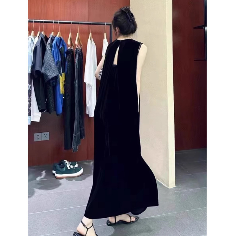 High-End Silk Velvet Dress, Fashionable and Age-Reducing Back Design, Black Loose Mulberry Silk Long Skirt, Trendy 2025 High-End Silk Velvet Dress, Fashionable and Age-Reducing Back Design, Black Loose Mulberry Silk Long Skirt, Trendy 2025