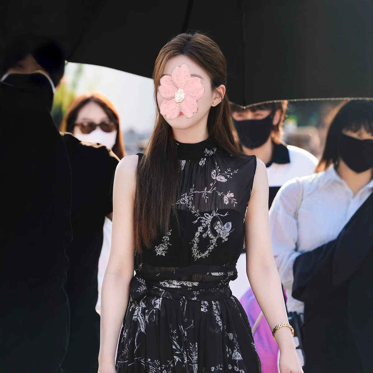 许我耀眼赵露思许妍同款黑色飘带碎花连衣裙显瘦气质波西米亚长裙