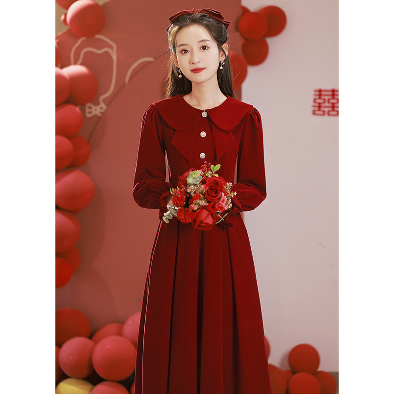 敬酒服新娘丝绒2025新款订婚回门红色礼服裙女冬季长袖秋冬小个子