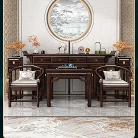 布艺沙发;实木床;餐桌