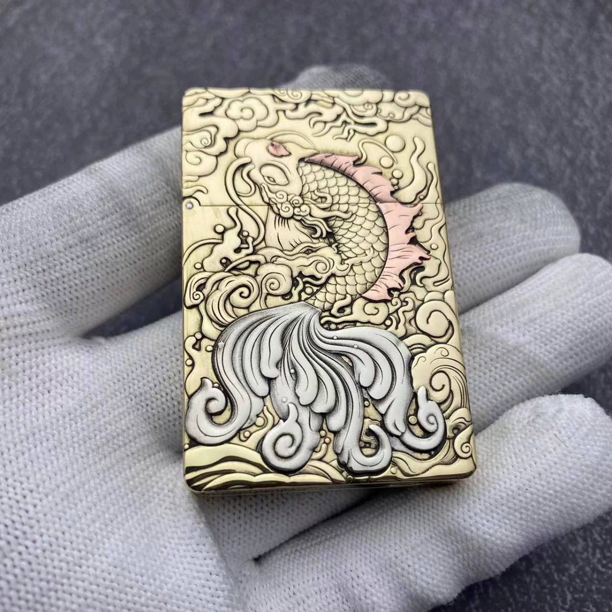 ZORRO керосиновая зажигалка Zoro латунная zl8 ультратонкая маленькая тяжелая броня инкрустированная рыба-дракон зажигалка оптом